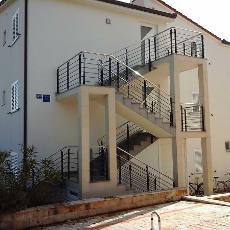 روغوزنيكا Apartments 4 Dolphins المظهر الخارجي الصورة